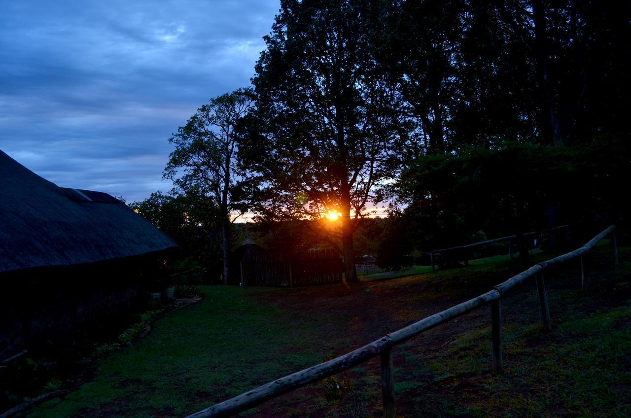 Villa Phezulu Safari Park Botha's Hill Exterior foto